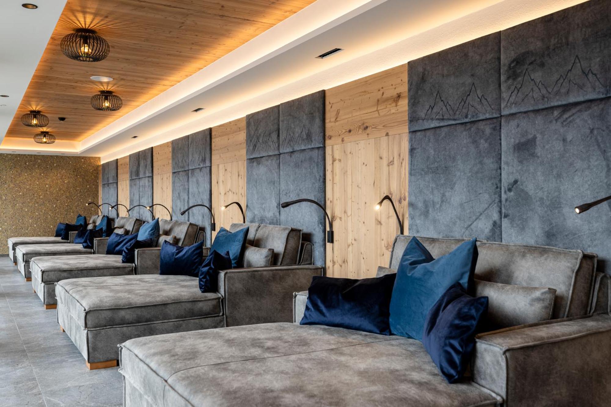 Thermal-Badhotel Kirchler Tux Bagian luar foto