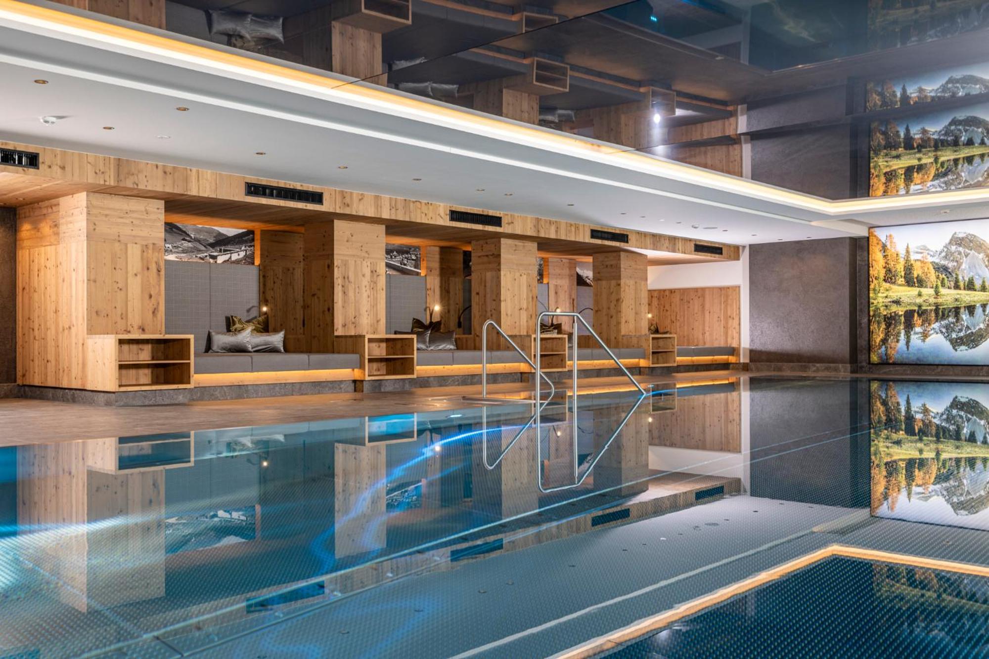 Thermal-Badhotel Kirchler Tux Bagian luar foto